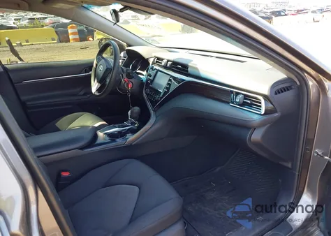 2018 Toyota Camry Le из США, поврежденный, VIN 4T1B11HK6JU670529